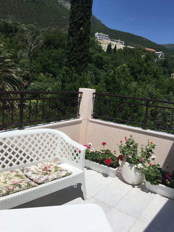 Villa Alla Bed And Breakfast Herceg Novi Exterior photo